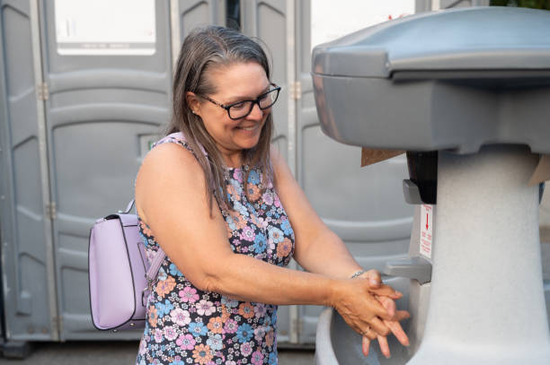 Best Affordable porta potty rental  in Newton, IA